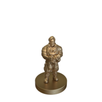 barkeeper by Roleplaying Miniatures